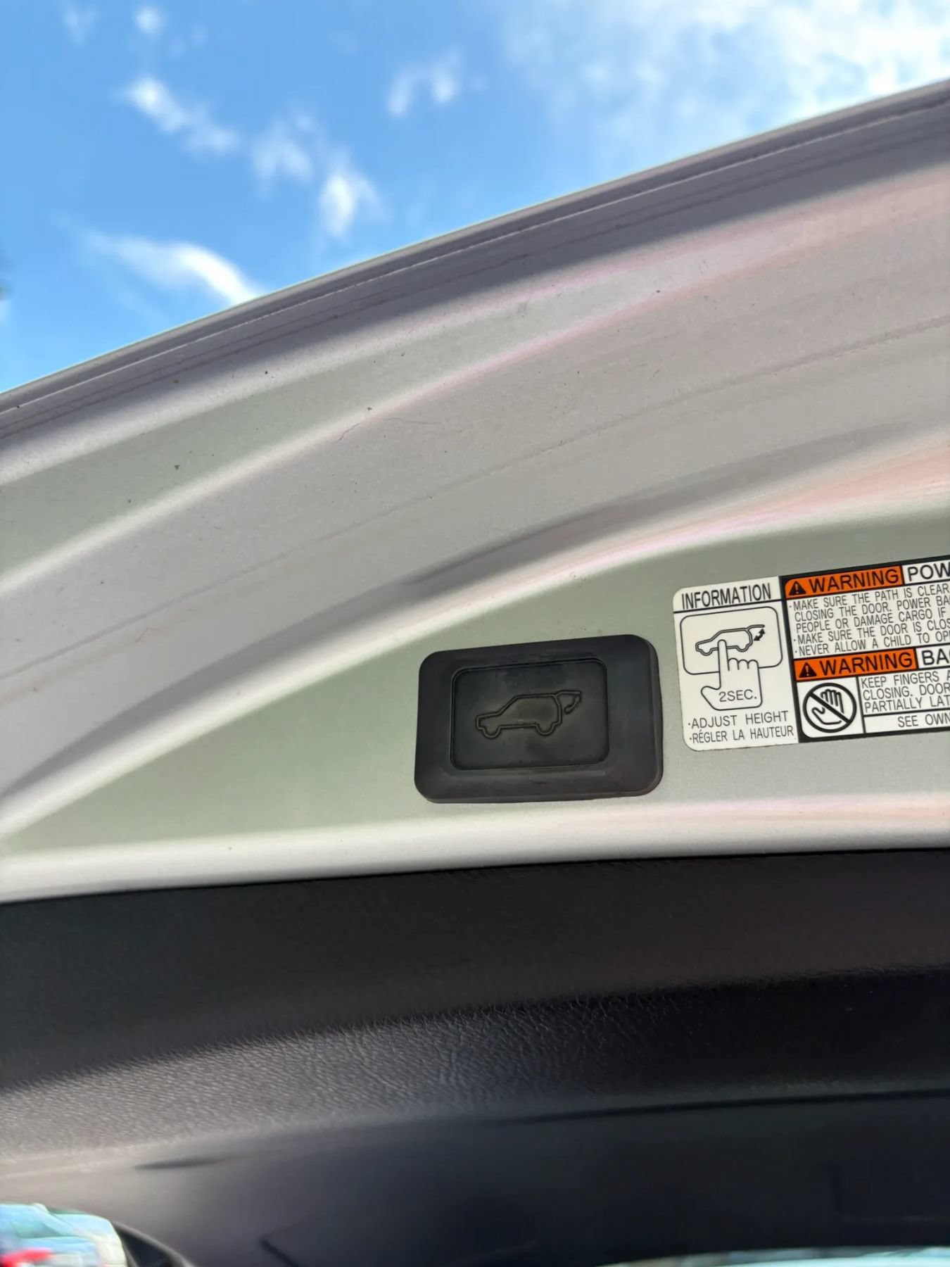 Used 2015 Toyota RAV4 Limited w/ Outdoor Package FWD image 35