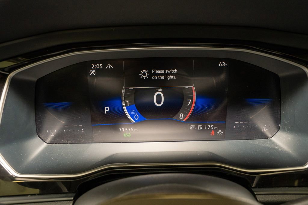 Used 2024 Volkswagen Jetta SE image 17