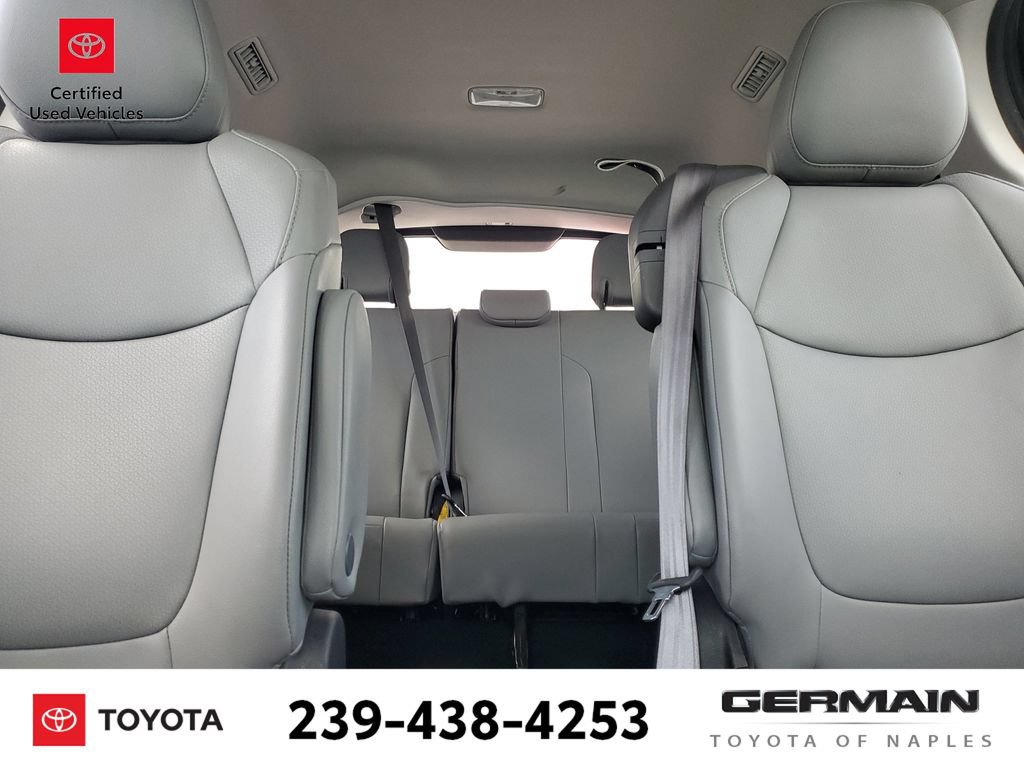 Certified 2022 Toyota Sienna XLE FWD image 30