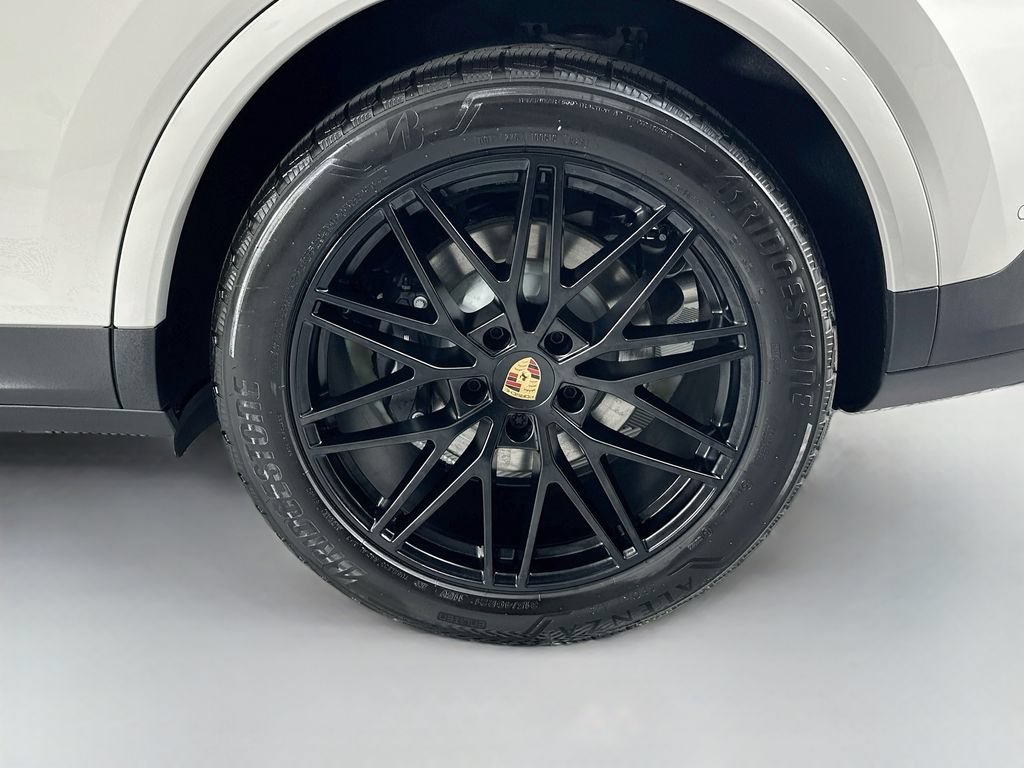 New 2026 Porsche Cayenne AWD/4WD image 33