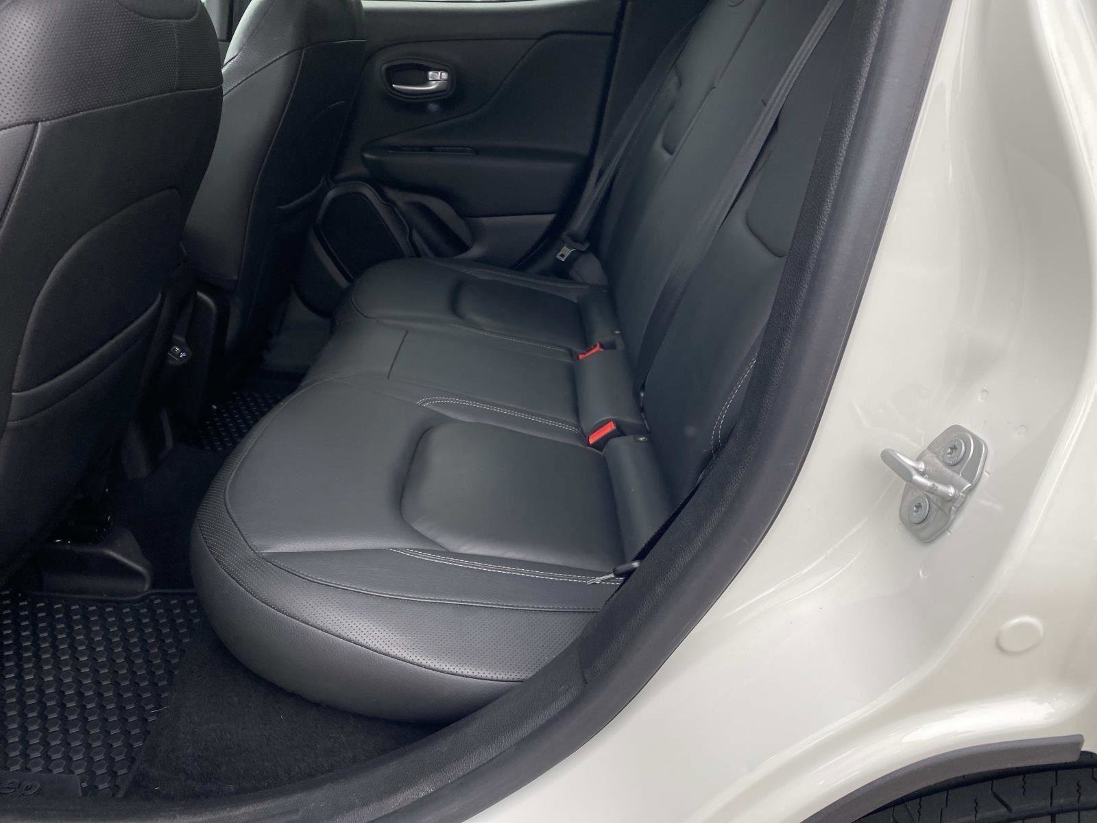 Used 2023 Jeep Renegade Limited w/ Sun/Sound Group AWD/4WD image 15