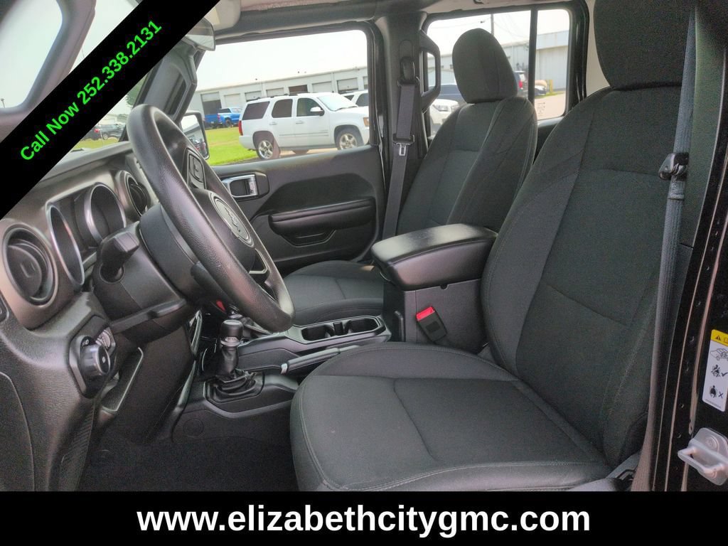 Used 2018 Jeep Wrangler Unlimited Sport AWD/4WD image 16
