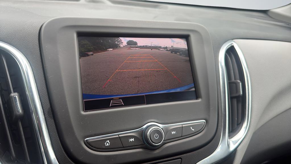 Used 2024 Chevrolet Equinox LS w/ Driver Confidence II Package FWD image 17