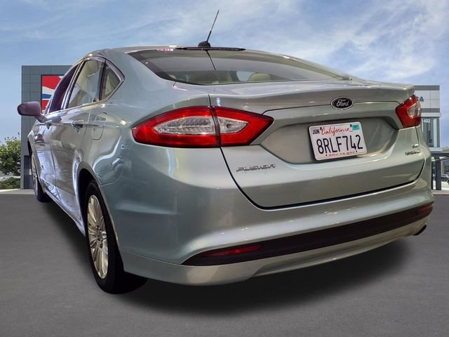 Used 2013 Ford Fusion SE FWD image 3