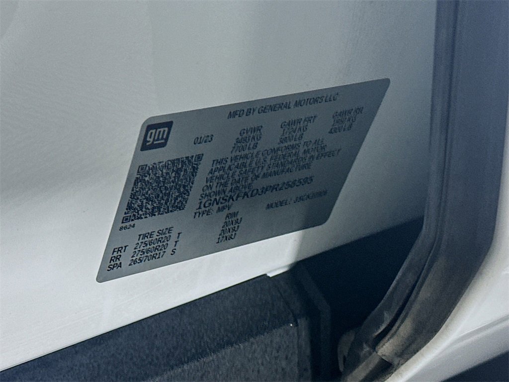 Used 2023 Chevrolet Suburban Premier image 36