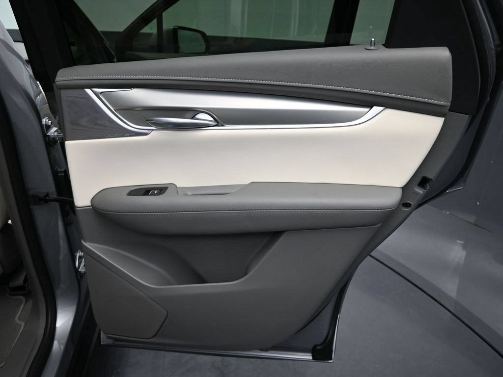 New 2026 Cadillac XT5 Premium Luxury w/ Driver Assist Package FWD image 18