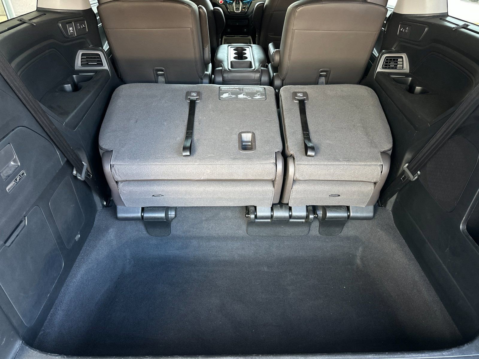 Used 2020 Honda Odyssey Elite image 16