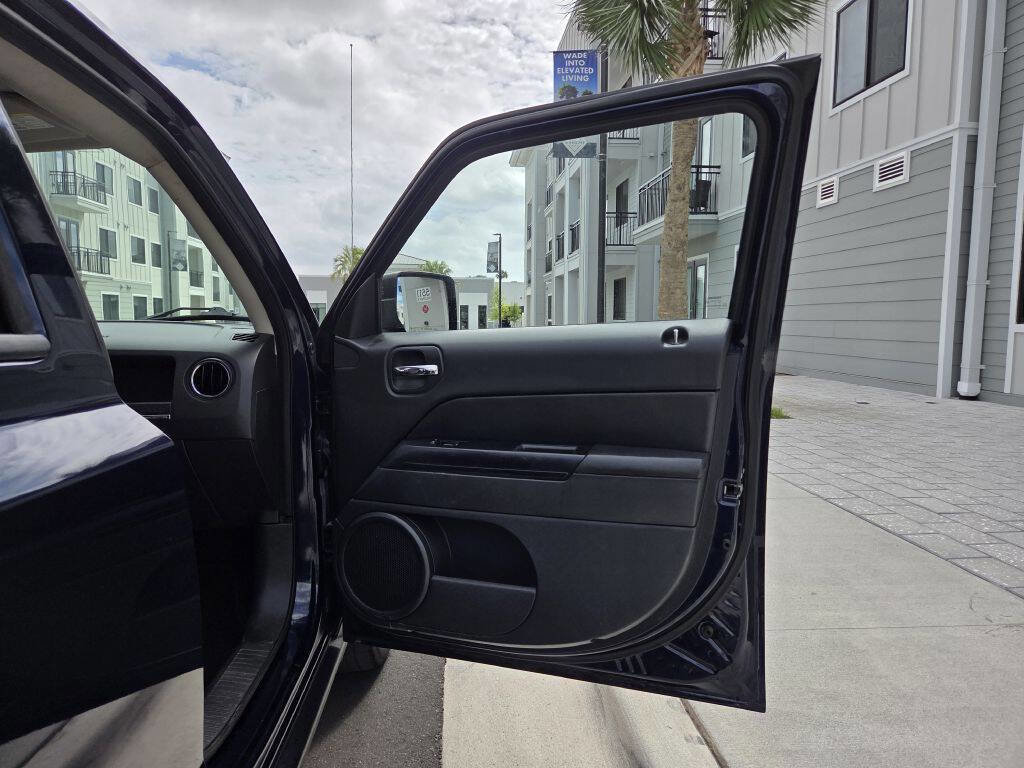 Used 2015 Jeep Patriot High Altitude image 44