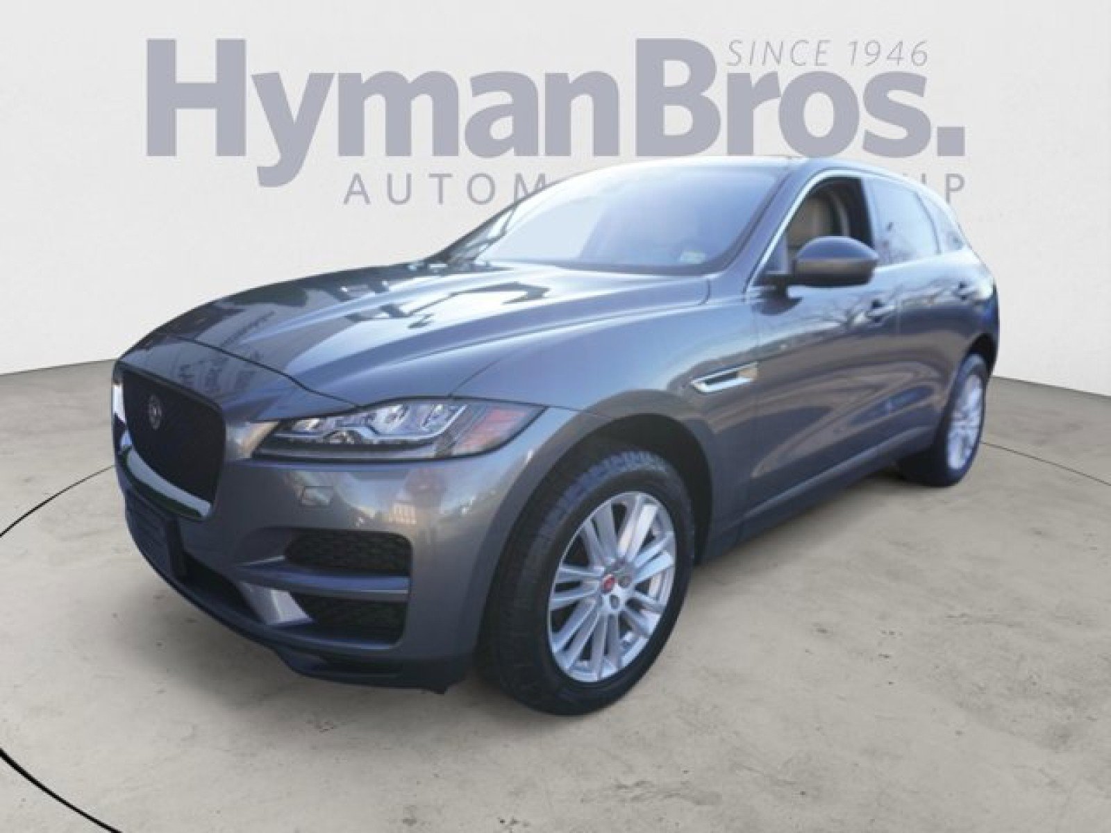 Used 2018 Jaguar F-PACE Prestige image 1