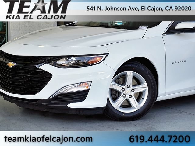 Used 2020 Chevrolet Malibu LS w/ Driver Confidence Package II FWD image 3