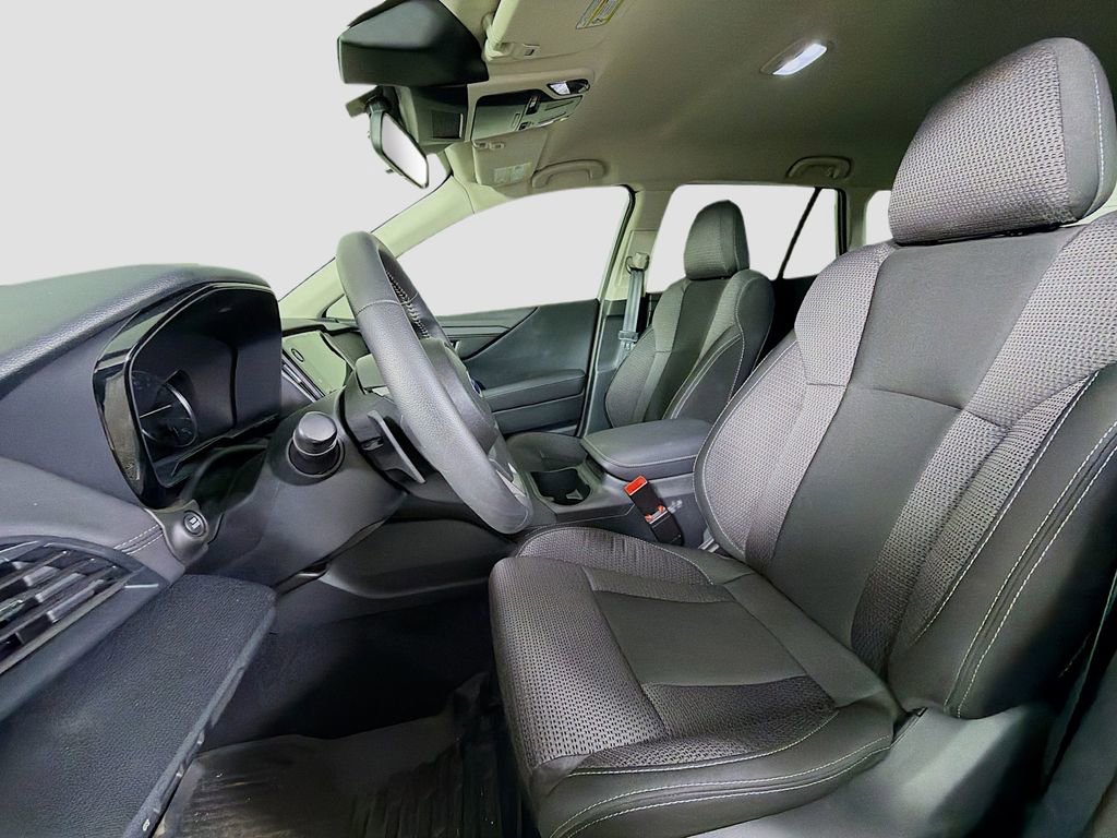 Used 2025 Subaru Outback Premium image 13
