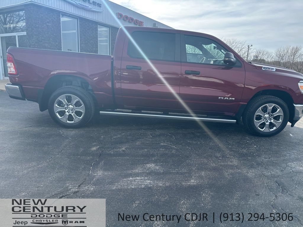Used 2023 RAM 1500 Big Horn AWD/4WD image 3