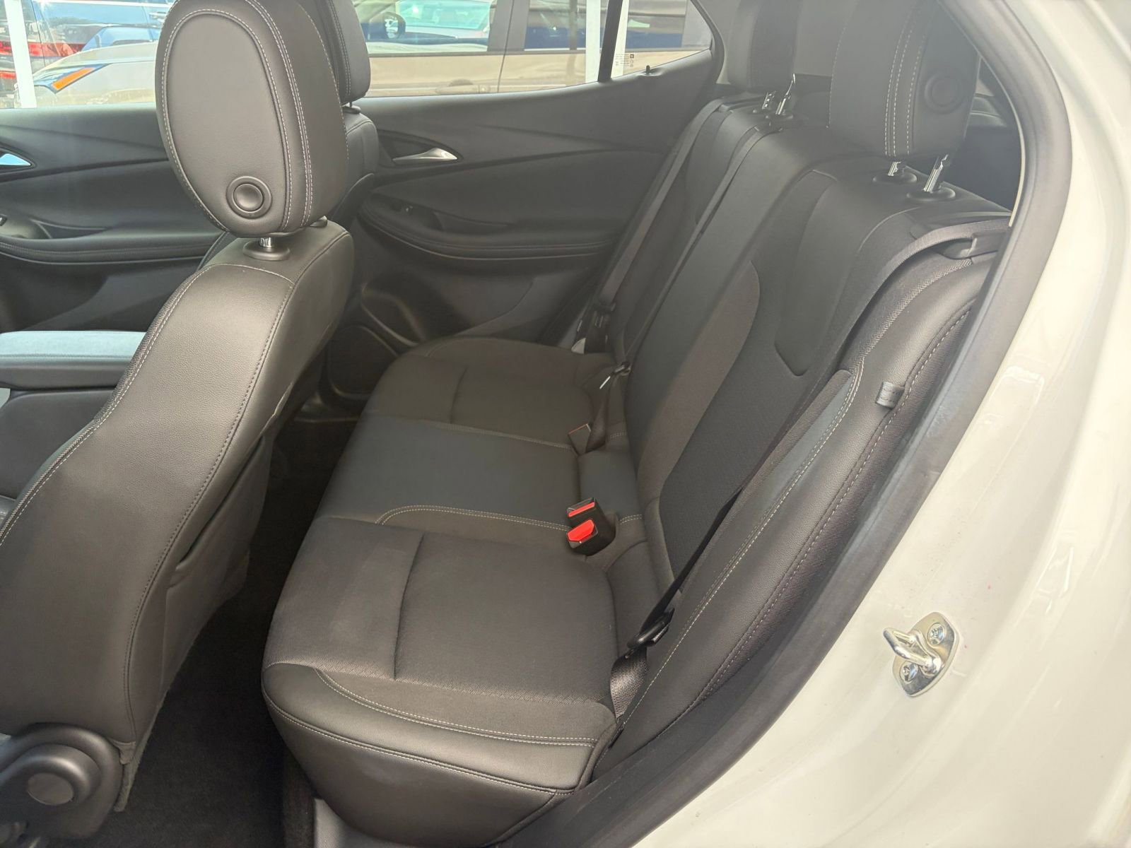 Used 2025 Buick Encore GX Preferred FWD image 36