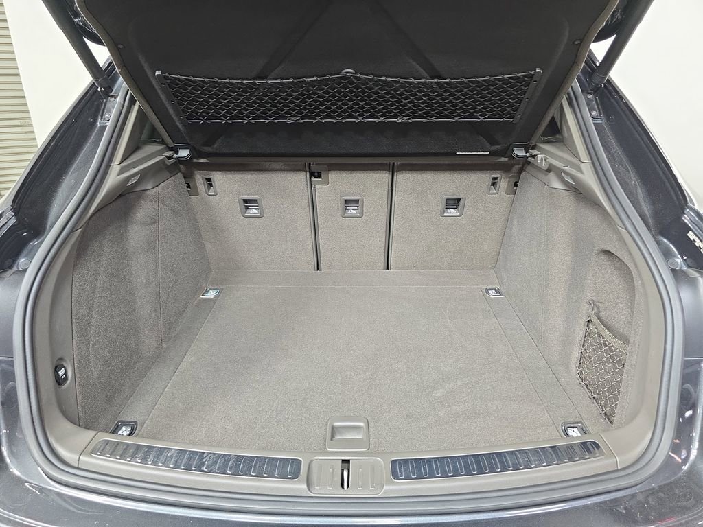 Certified 2019 Porsche Macan image 25