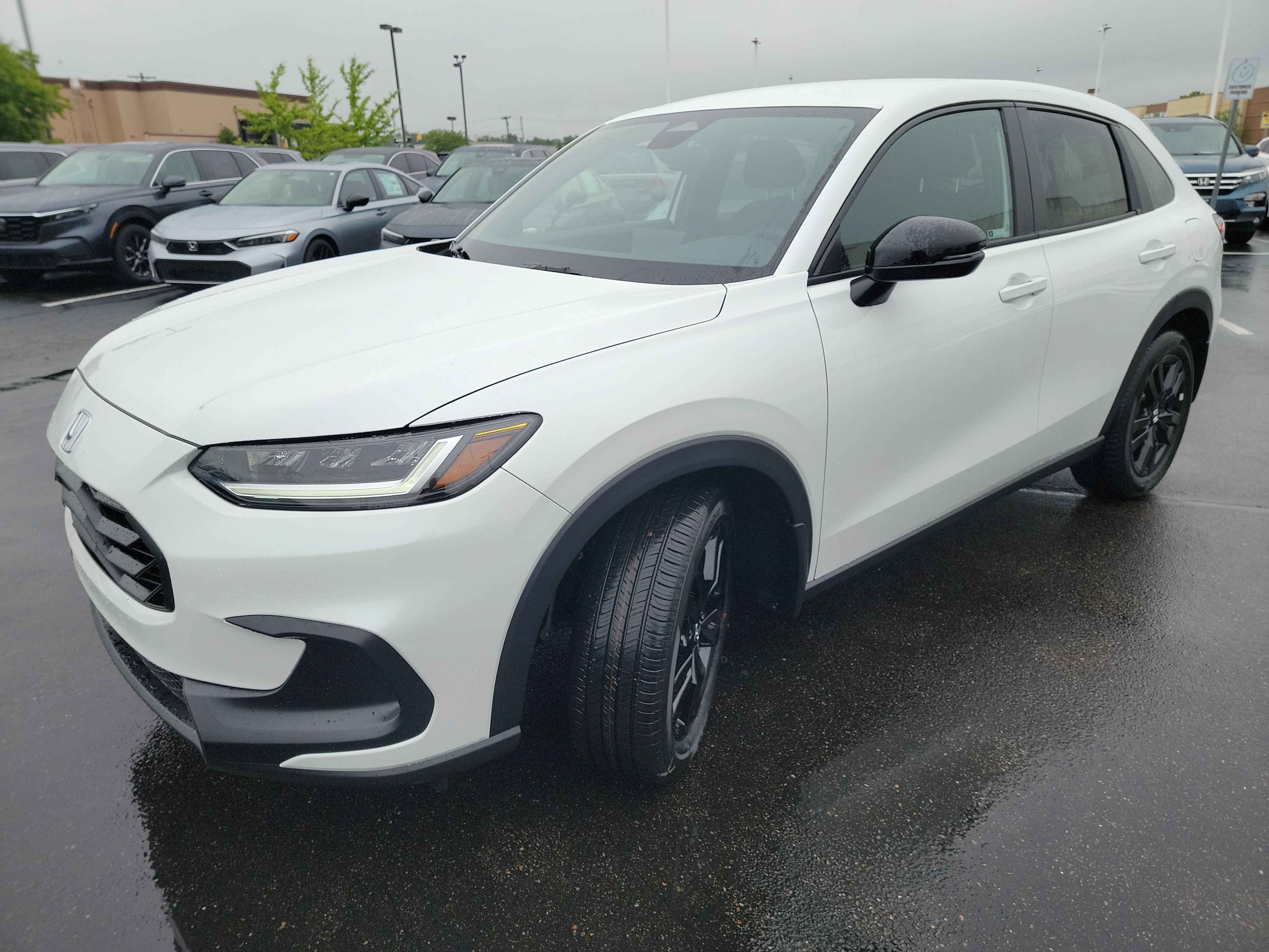 New 2027 Honda HR-V Sport image 3