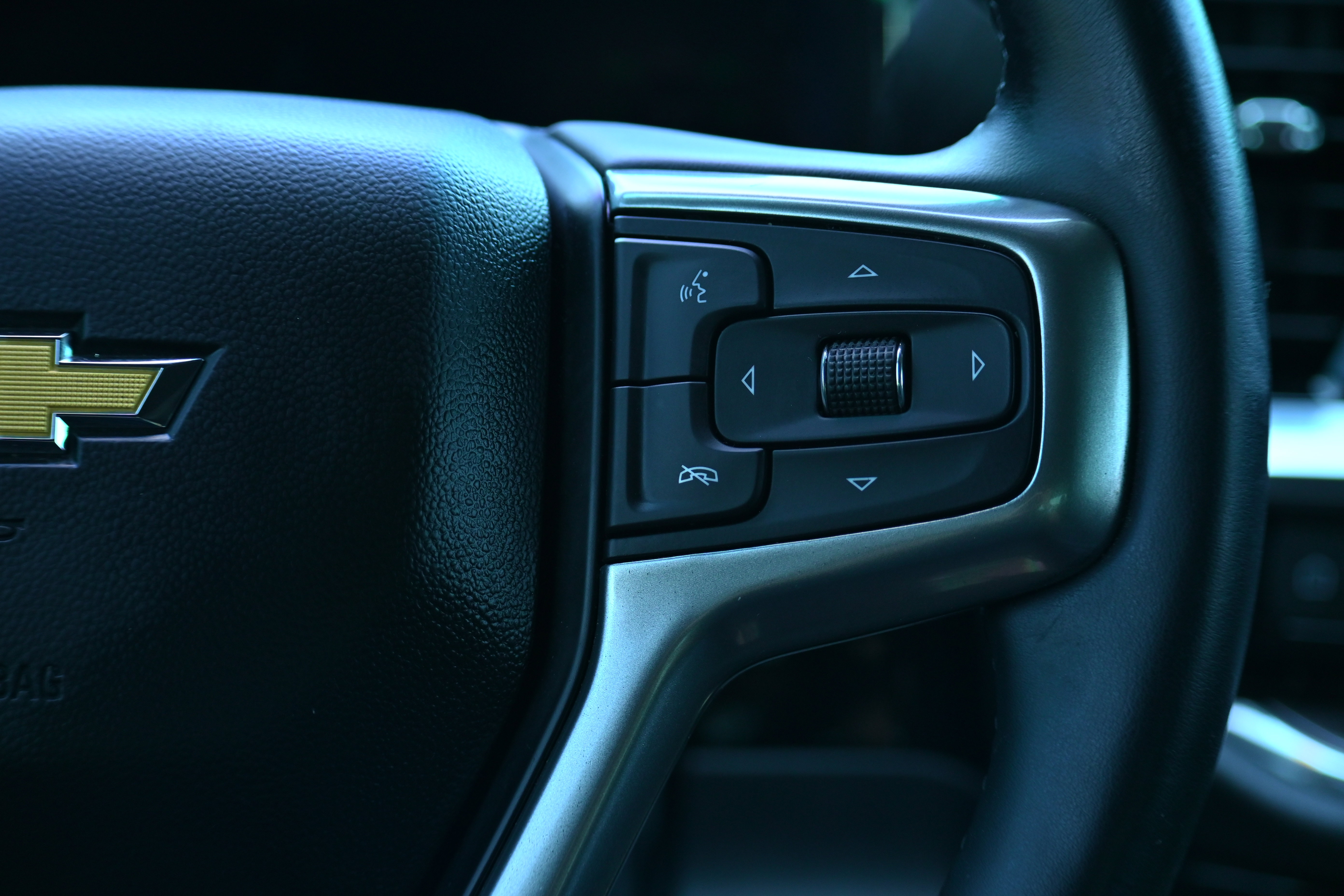 Used 2024 Chevrolet Silverado 2500 LTZ image 21