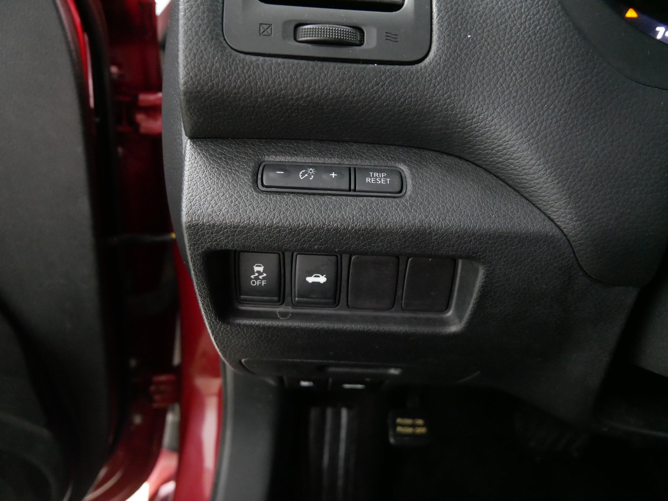 Used 2015 Nissan Altima 2.5 SV FWD image 26