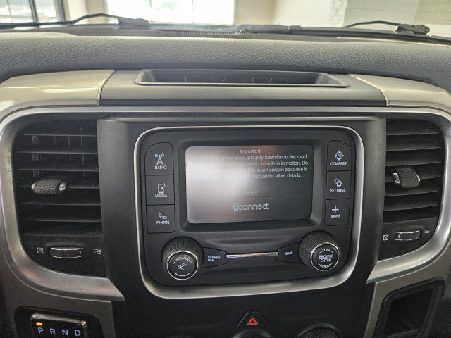 Used 2015 RAM 1500 Classic SLT AWD/4WD image 22