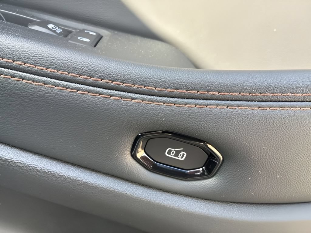 New 2026 Jeep Cherokee Limited AWD/4WD image 12