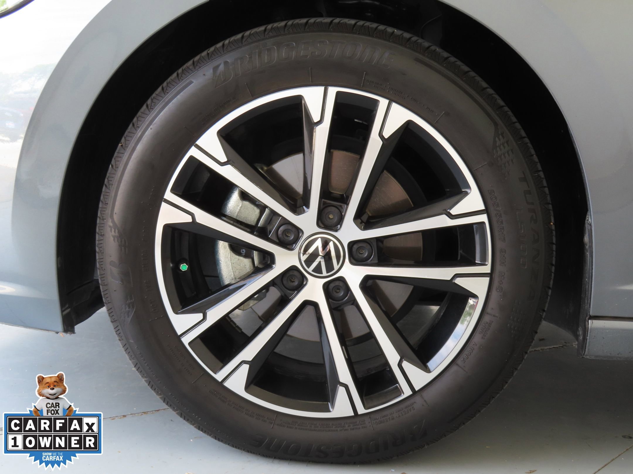 Used 2024 Volkswagen Jetta Sport image 29