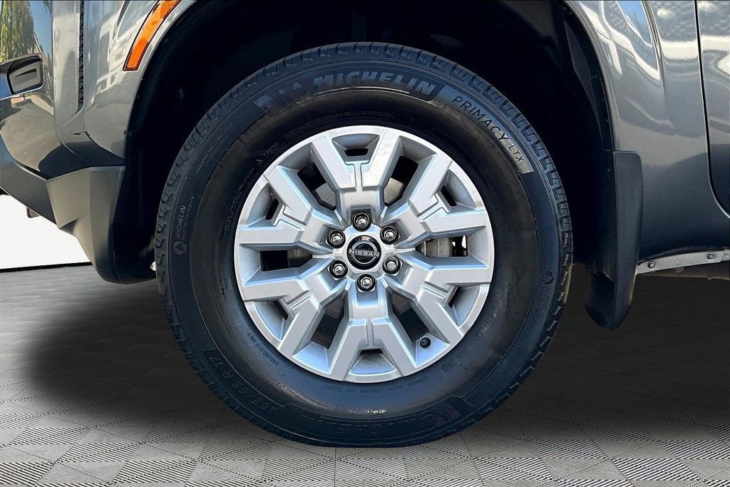 Used 2023 Nissan Frontier SV w/ Tow Package image 32