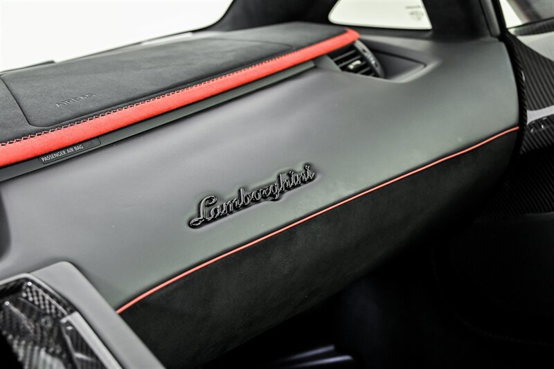 Used 2019 Lamborghini Aventador SVJ AWD/4WD image 43