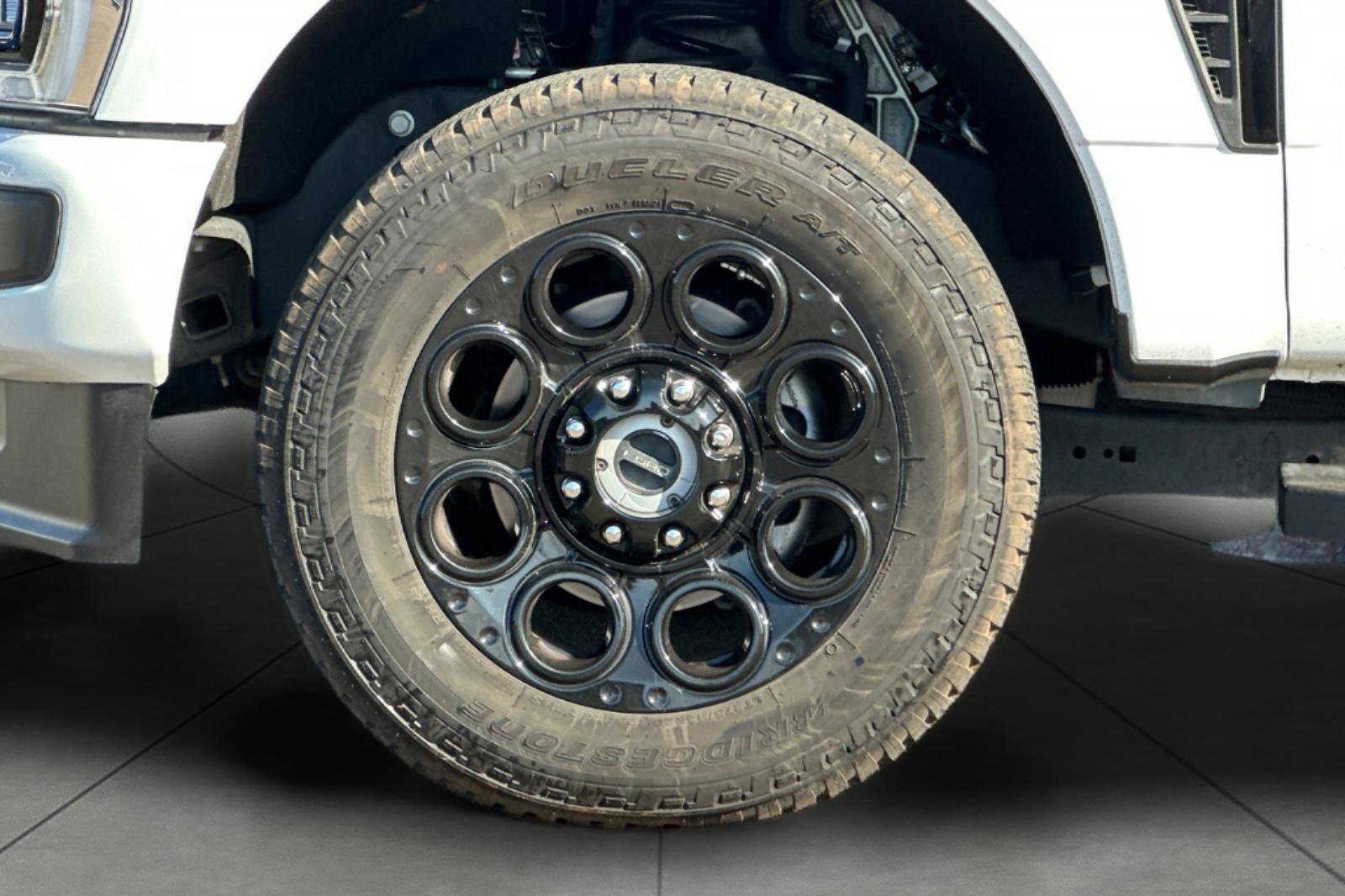 Used 2024 Ford F250 Lariat w/ Lariat Ultimate Package image 32