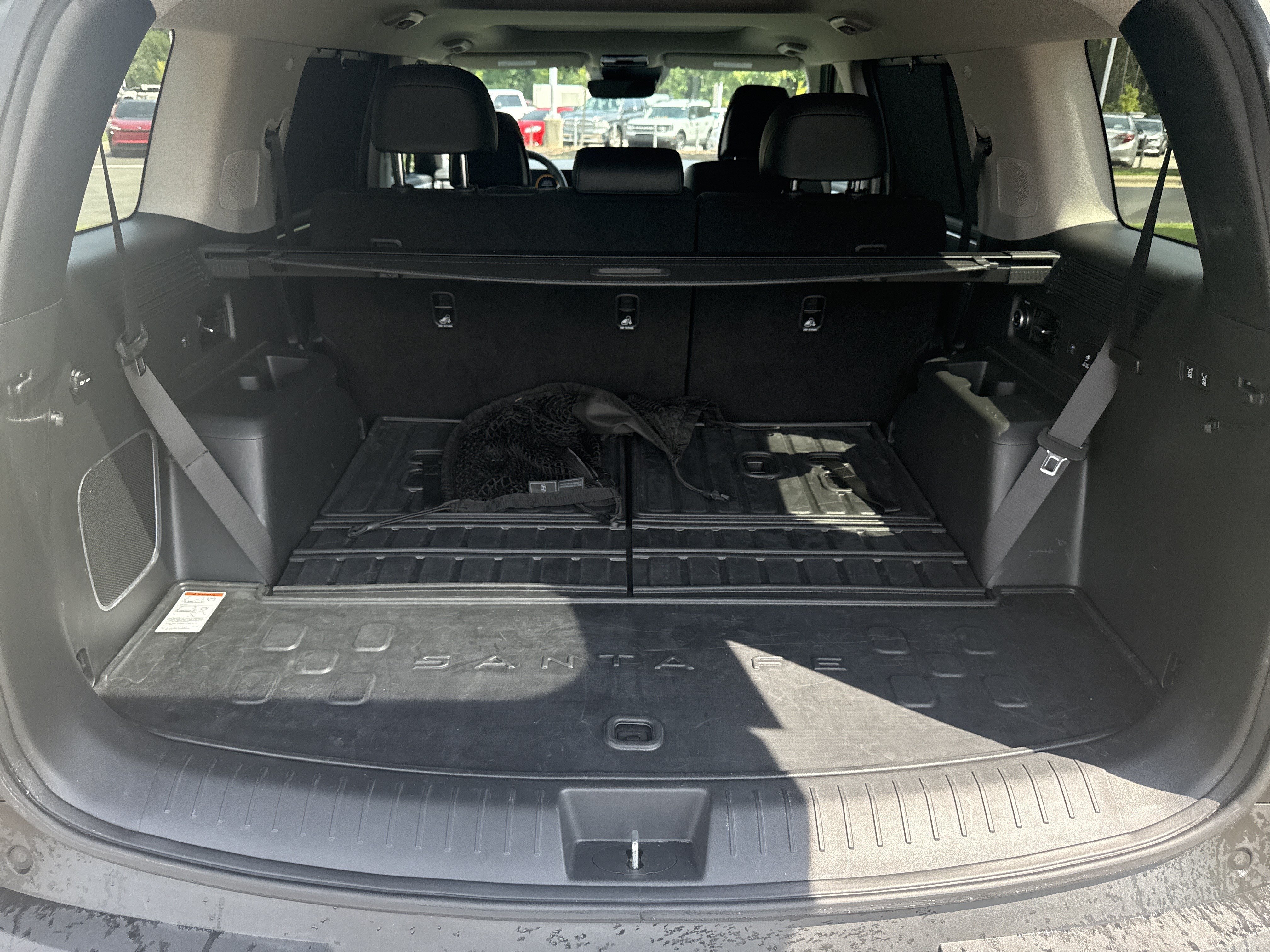 Used 2025 Hyundai Santa Fe Limited AWD/4WD image 32