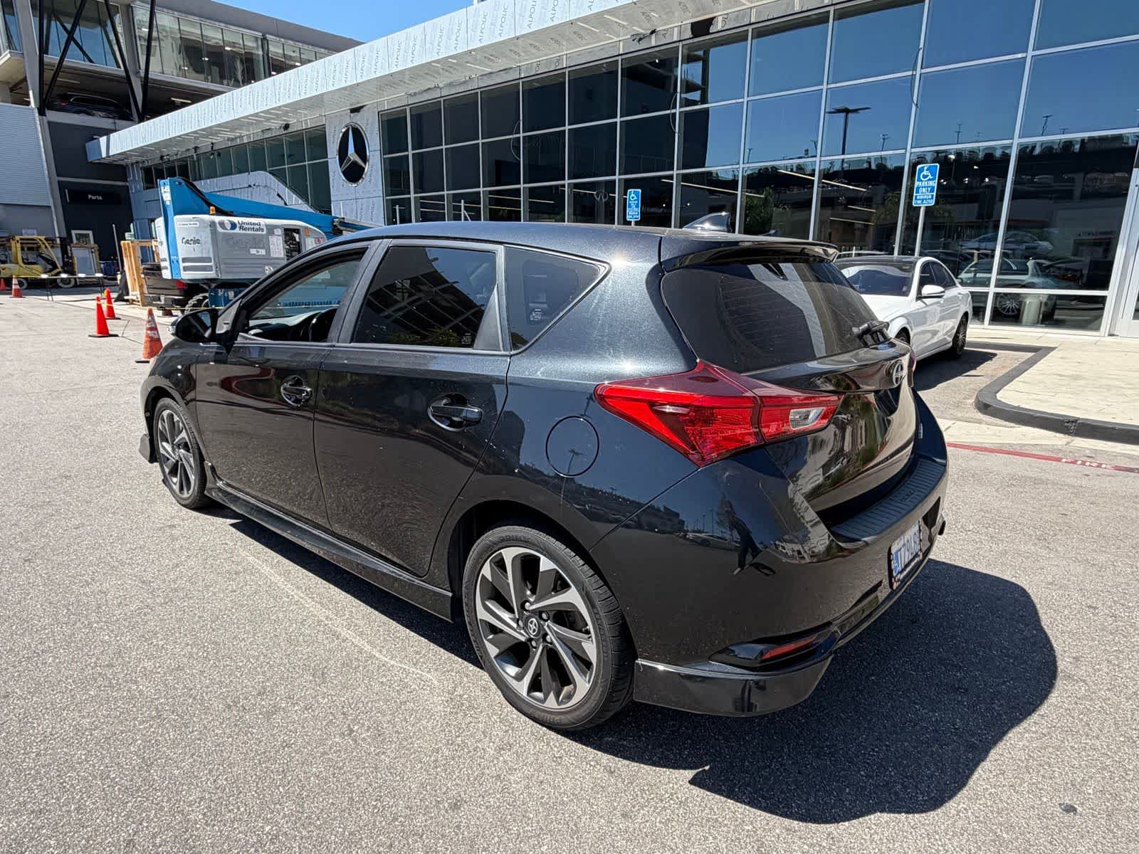 Used 2016 Scion iM FWD image 3