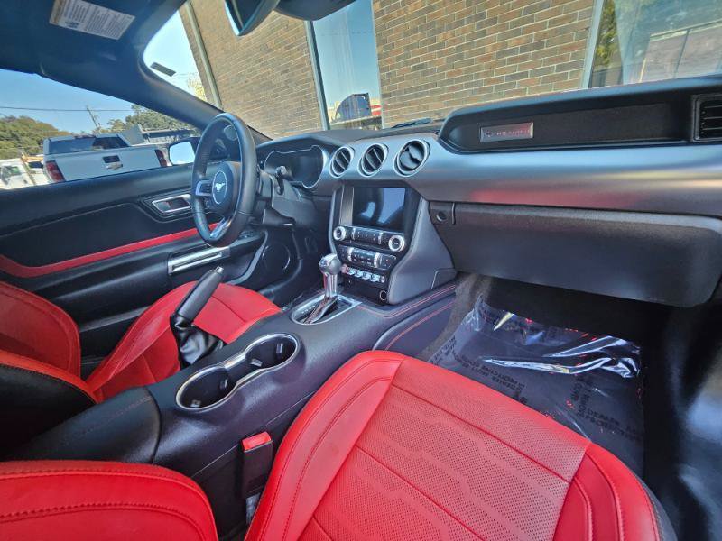 Used 2018 Ford Mustang GT Premium w/ Equipment Group 401A RWD image 72