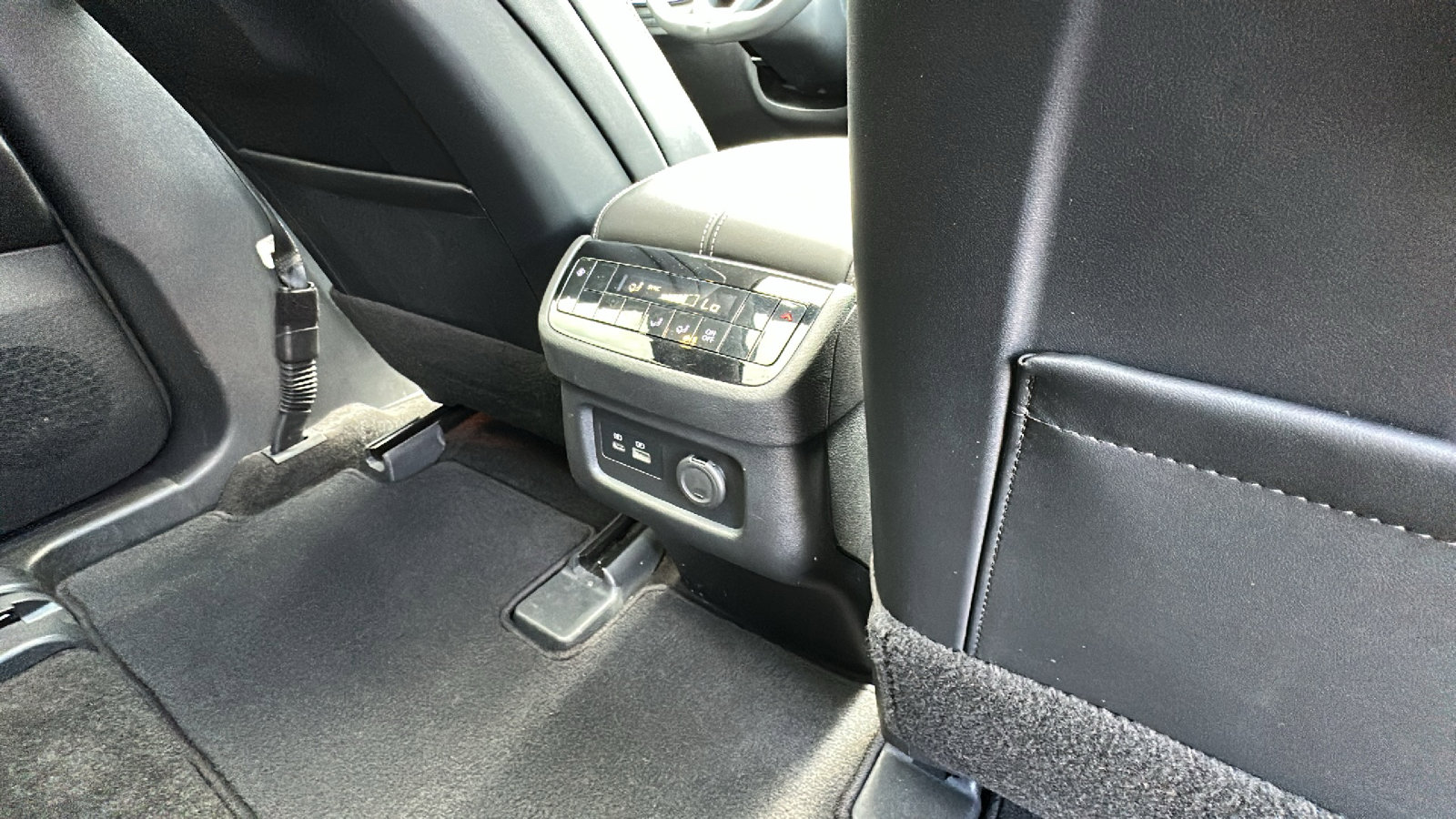 Certified 2024 INFINITI QX60 Pure image 26