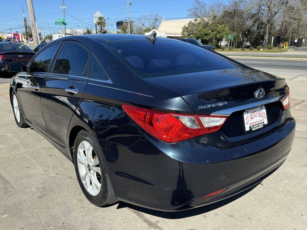 Used 2013 Hyundai Sonata Limited w/ Premium Pkg FWD image 7