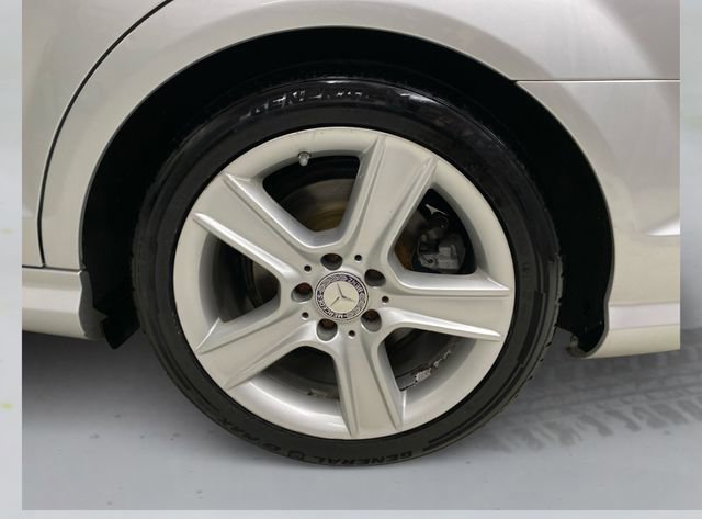 Used 2011 Mercedes-Benz C 300 4MATIC Sedan image 18
