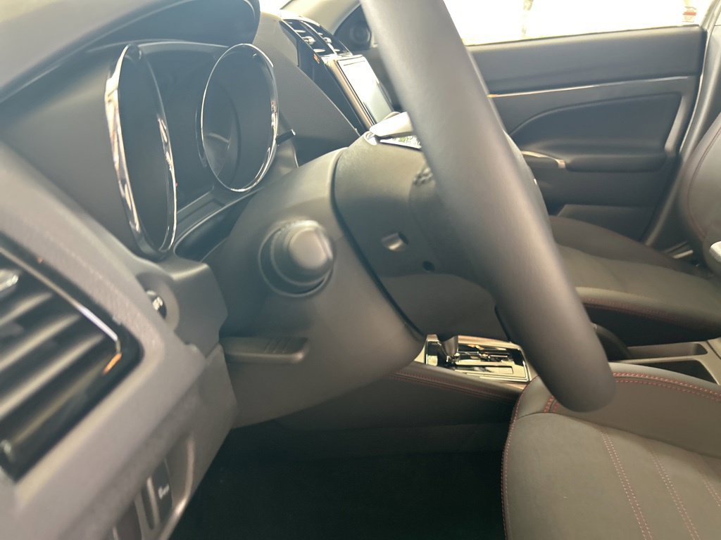 New 2025 Mitsubishi Outlander Sport SE AWD/4WD image 33