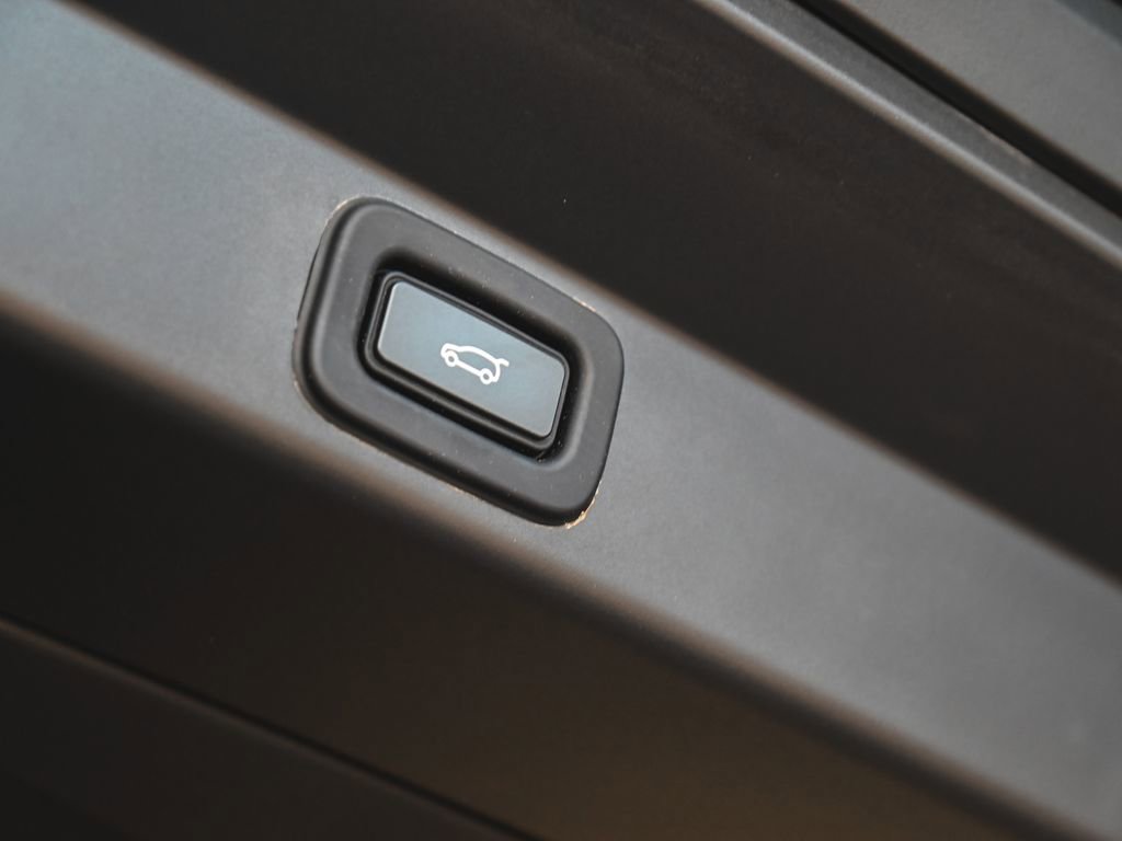 Used 2023 Land Rover Range Rover Sport SE Dynamic image 35