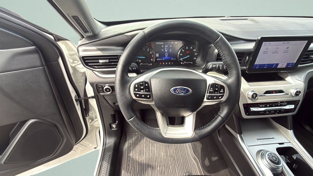 Certified 2023 Ford Explorer XLT w/ Equipment Group 202A image 24