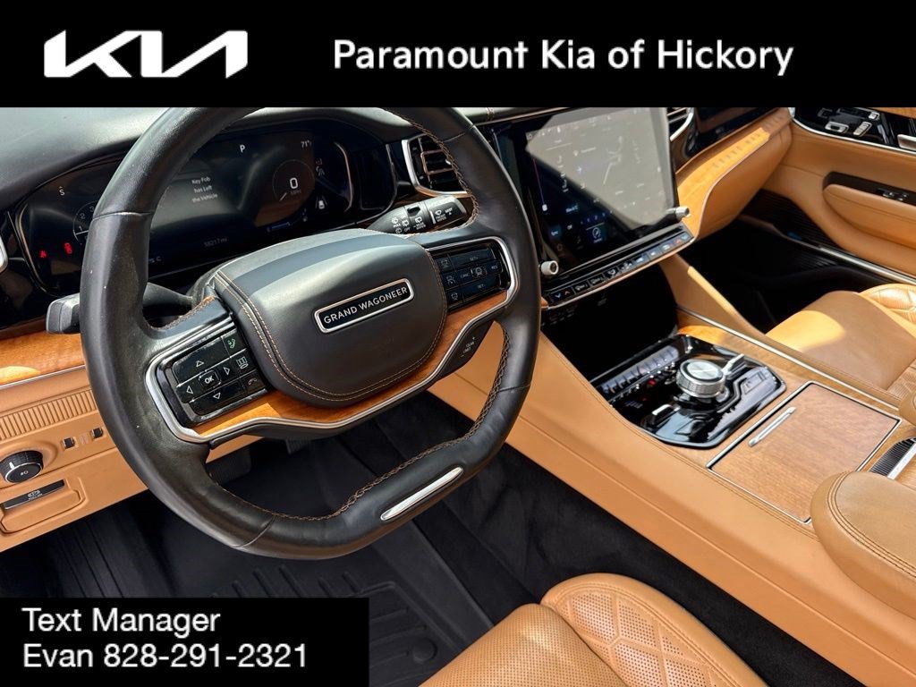 Used 2022 Jeep Grand Wagoneer Series III AWD/4WD image 27