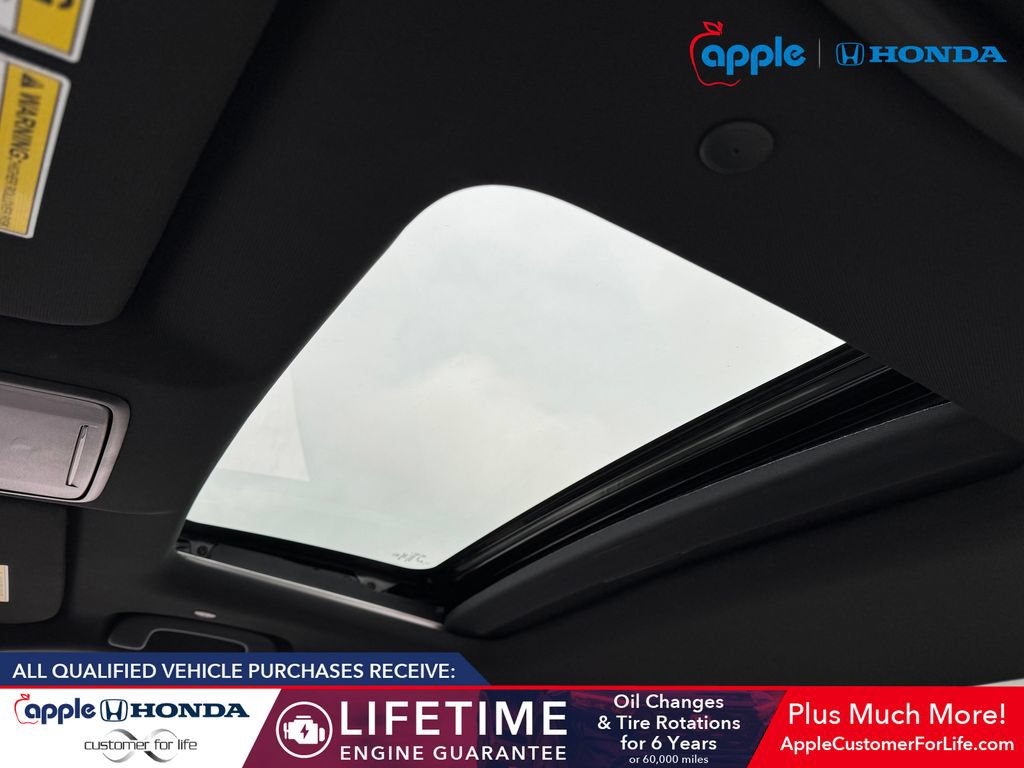 Used 2025 Honda CR-V Sport Touring image 18