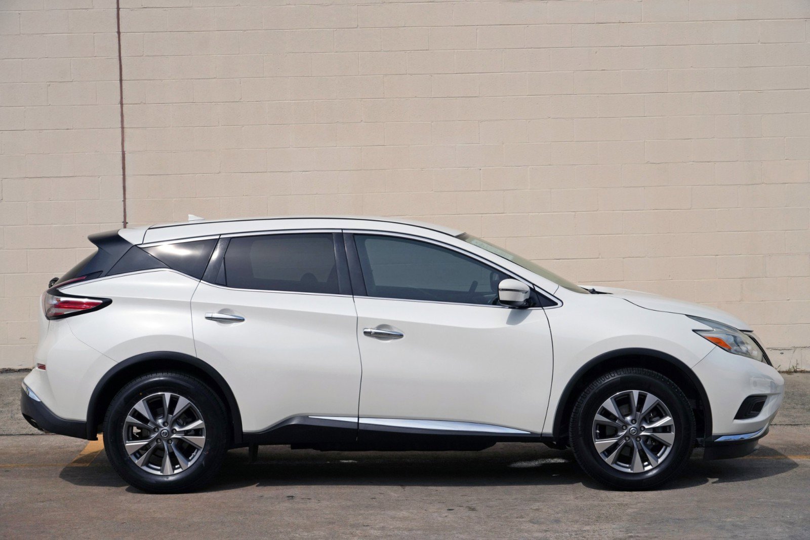 Used 2016 Nissan Murano S FWD image 43