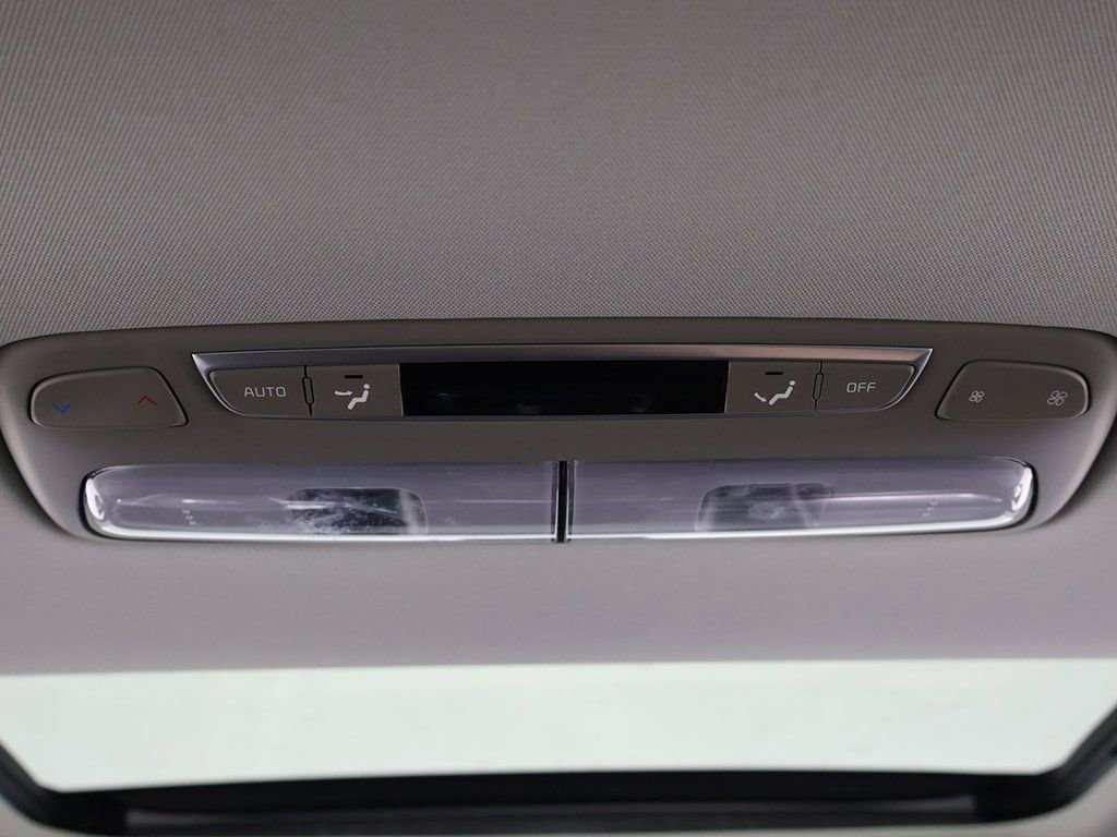 Used 2025 Kia Telluride S image 56