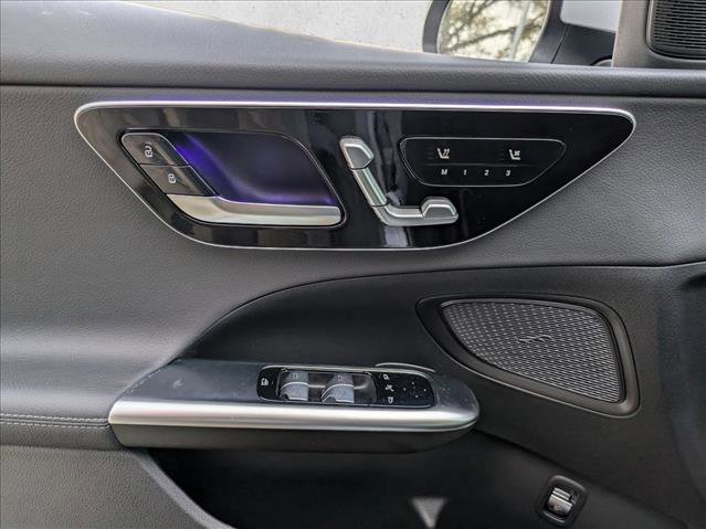New 2026 Mercedes-Benz C 300 Sedan image 4