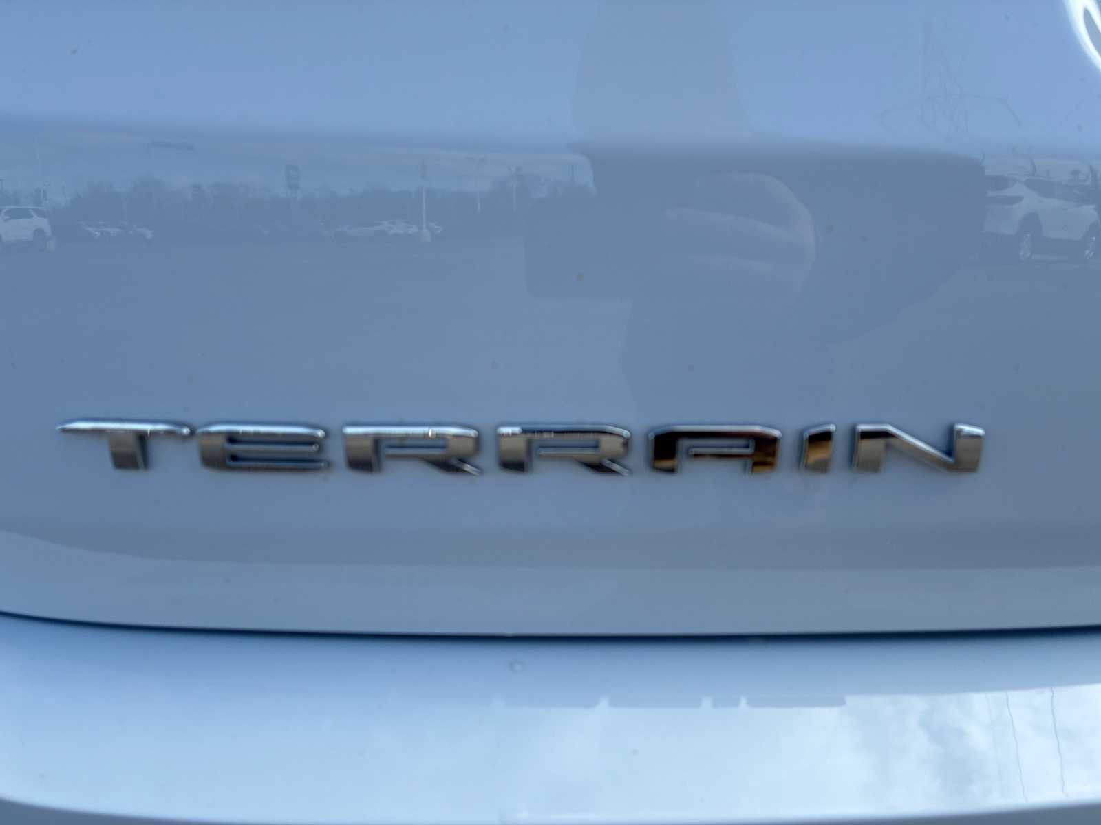 Certified 2024 GMC Terrain SLT w/ LPO, Floor Liner Package image 31