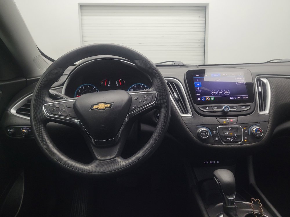 Used 2021 Chevrolet Malibu LS FWD image 22