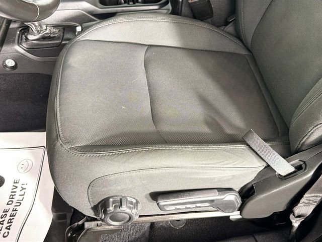 Used 2023 Jeep Wrangler Willys AWD/4WD image 18