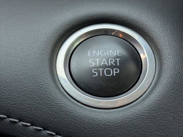 Certified 2024 Toyota Highlander XLE image 26