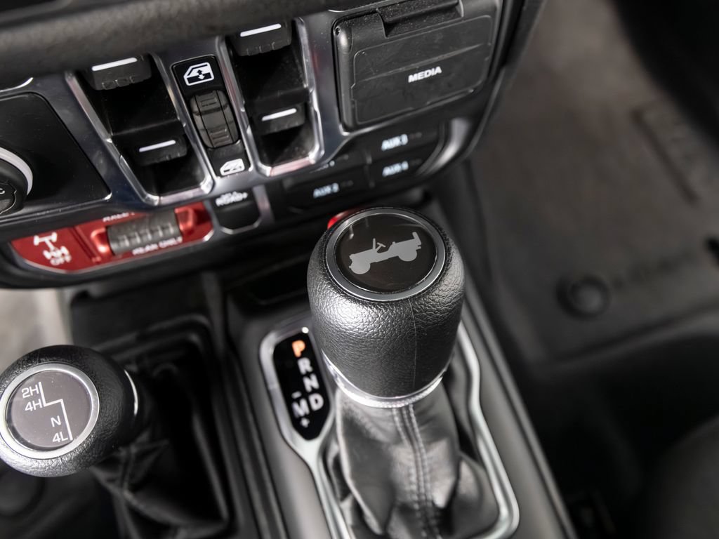 Used 2024 Jeep Wrangler S AWD/4WD image 26
