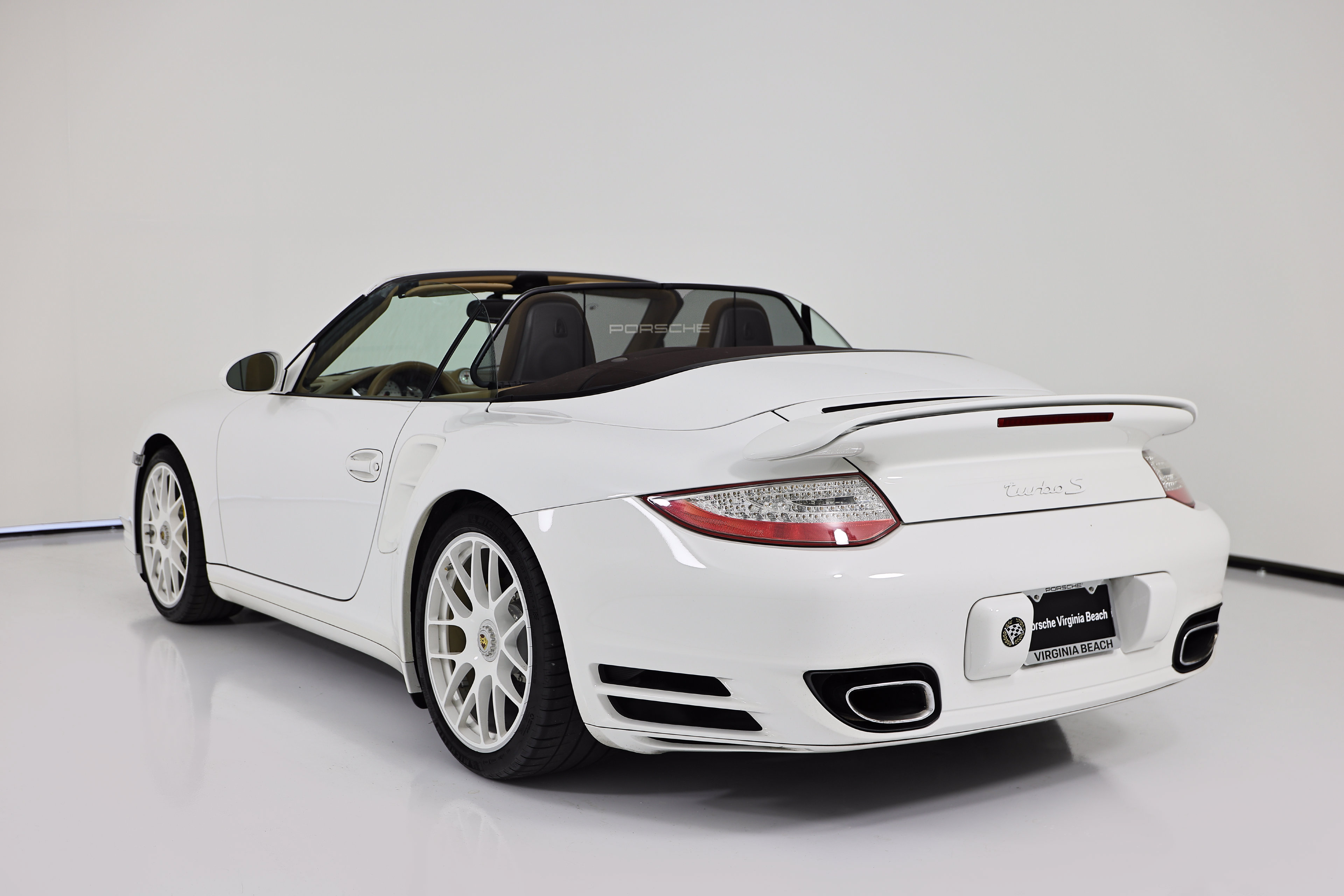 Used 2012 Porsche 911 Turbo S AWD/4WD image 3
