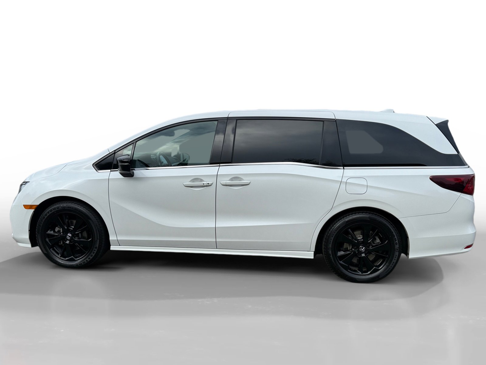 Used 2023 Honda Odyssey Sport image 2
