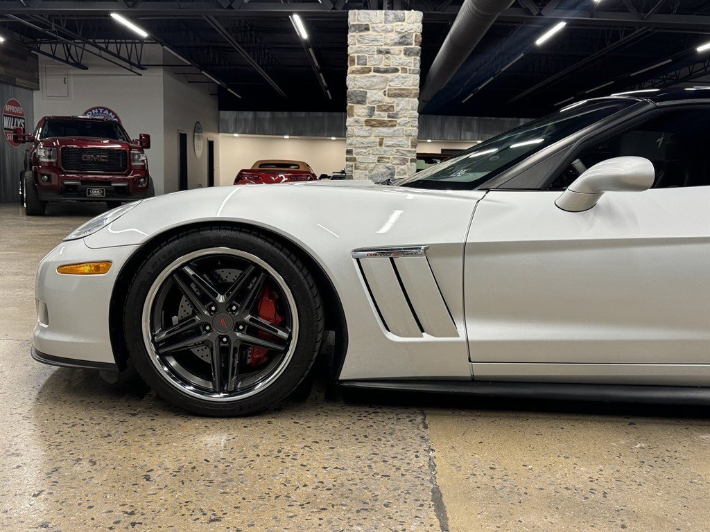 Used 2011 Chevrolet Corvette Grand Sport w/ Preferred Equipment Group image 5