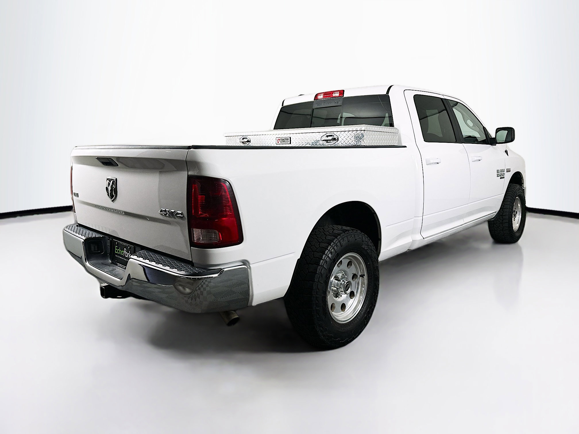 Used 2019 RAM 1500 Classic SLT image 9